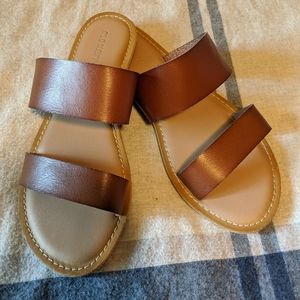 Old Navy sandal